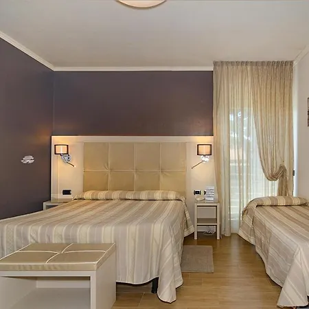 Готель Etruria 3*